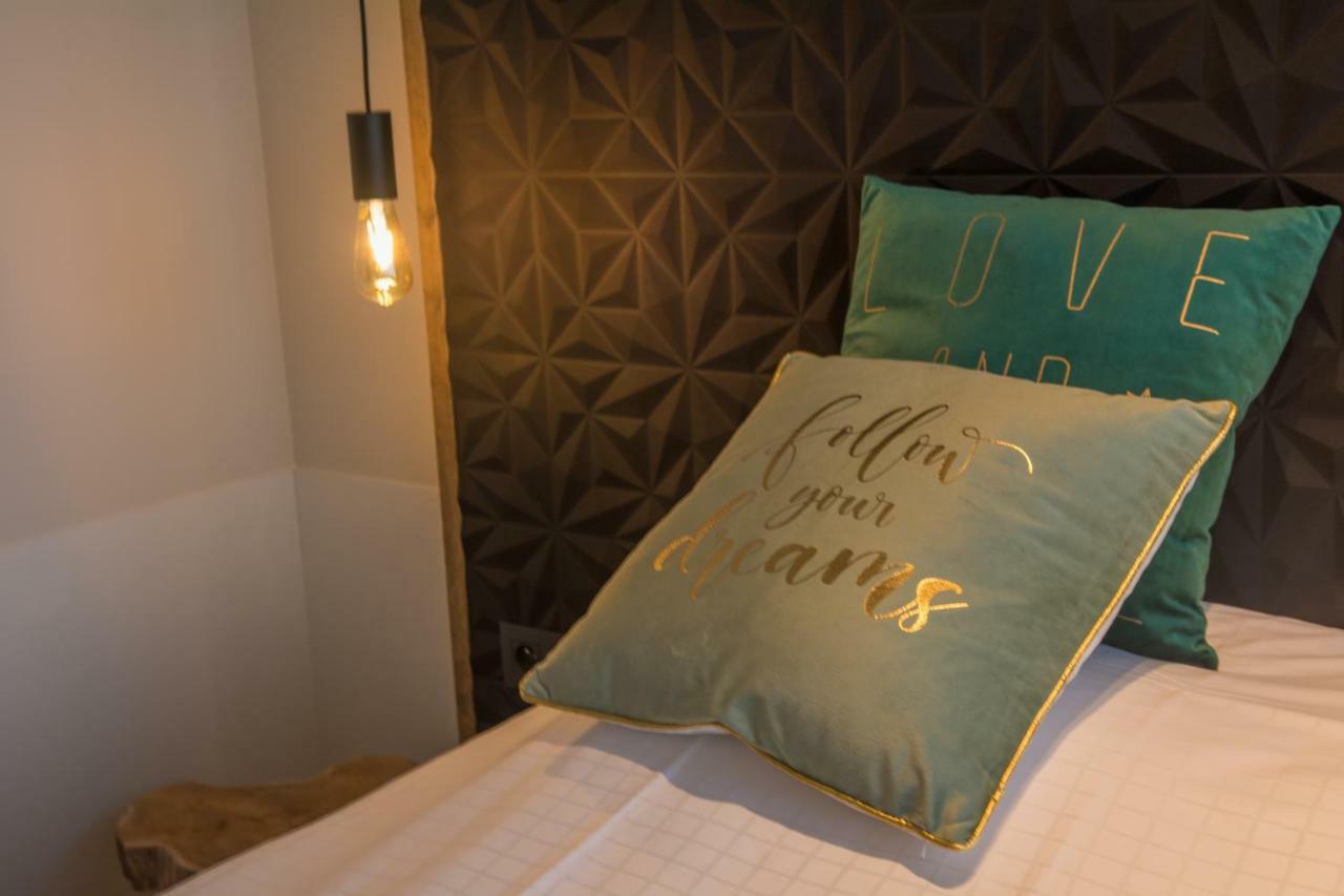 Shamrock Hotel 3*
